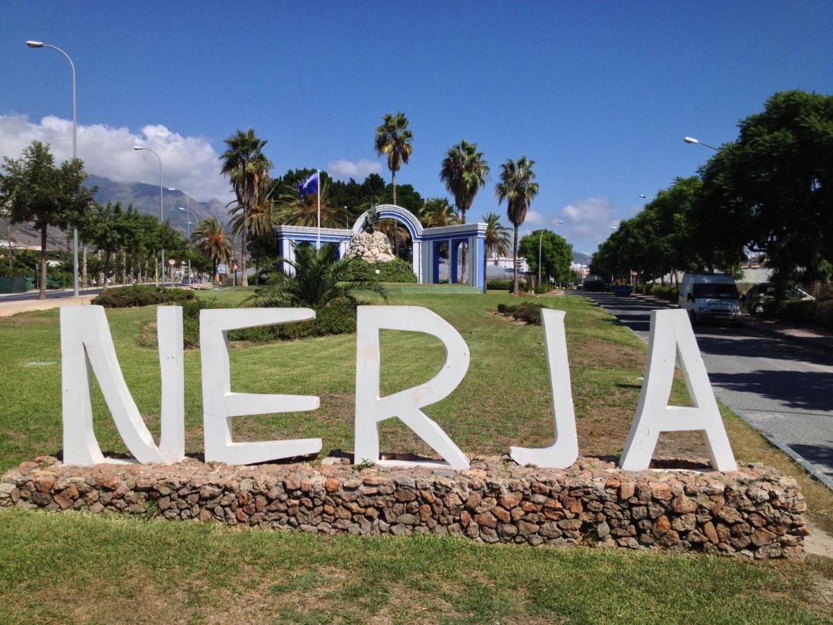R1352 Pinomar D Villa Nerja Eksteriør billede